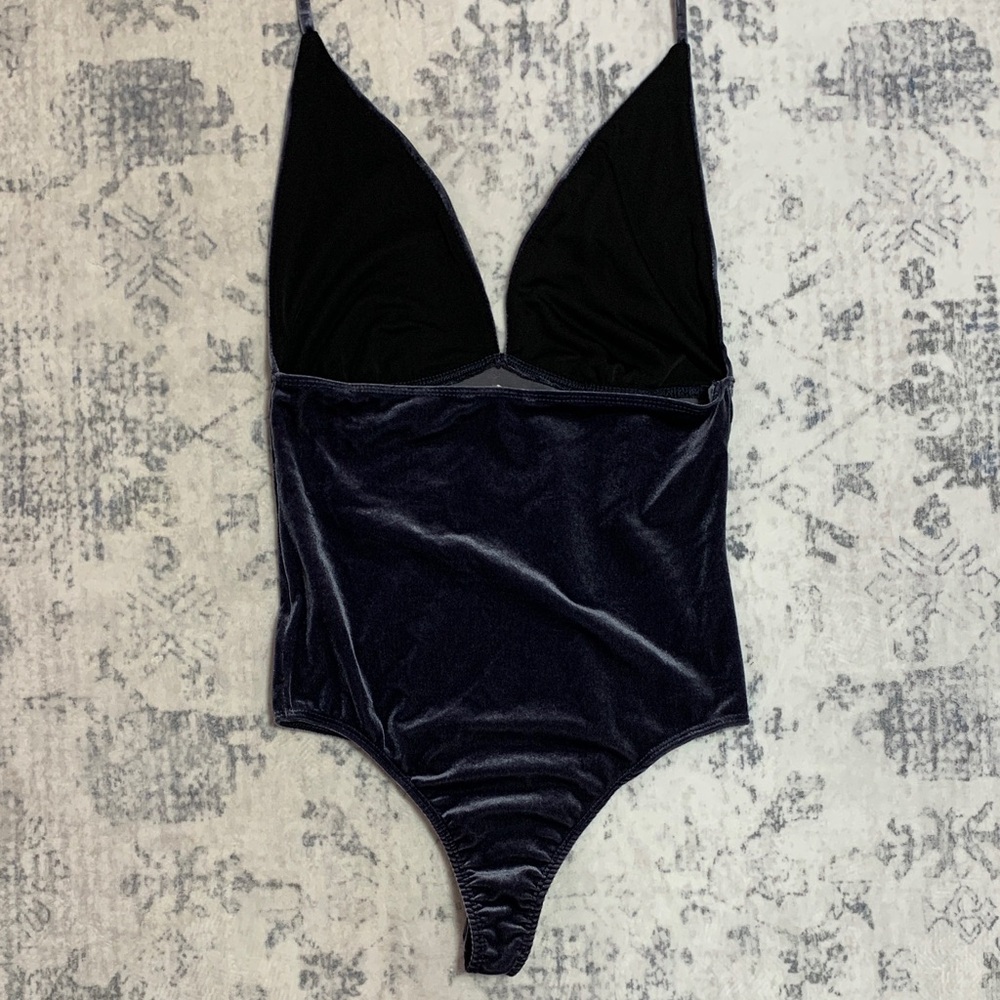 LA HEARTS Blue Velvet Halter Bodysuit XS - Picture 4 of 7